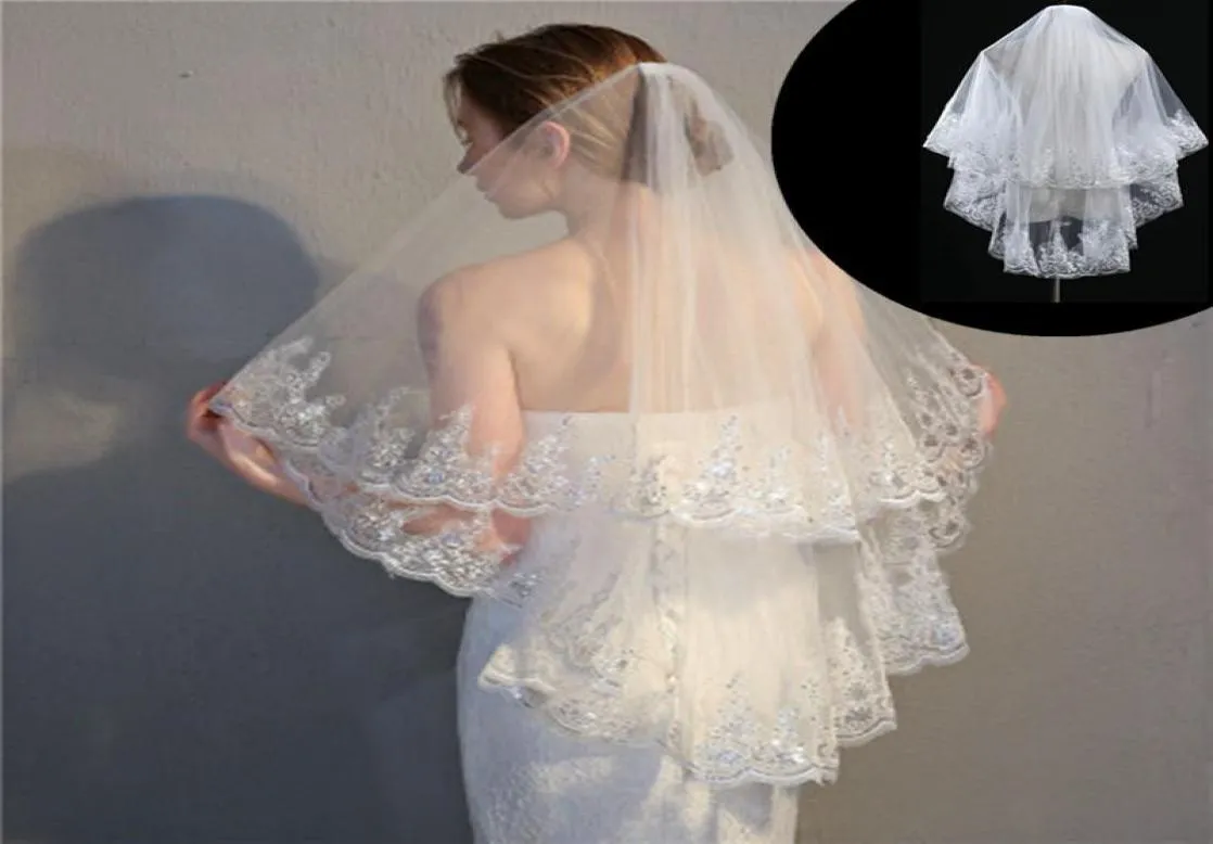 Veli da sposa Stile moda Fatti a mano Poliestere Generoso Sposa Accessori da sposa Velo di pizzo per feste Bellissimo regalo per donna9381960