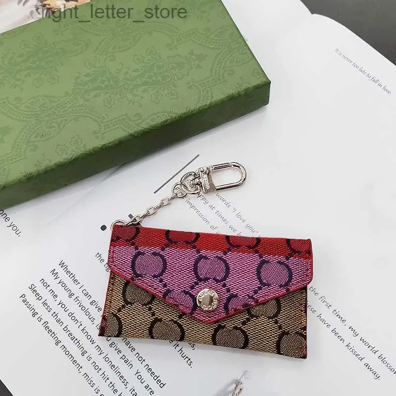 Keychains Designer keychain cloth keychains zero purse classic style vintage keychain gift exquisite workmanship 240303