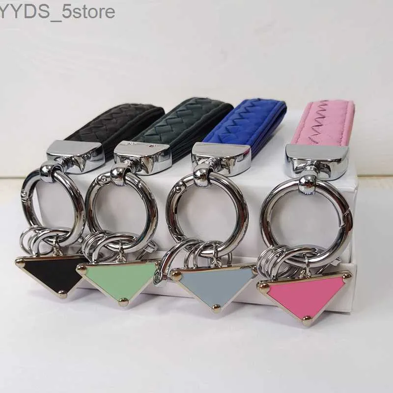 Keychains Lanyards Designer Keychains Keyring Real Leather Ring Accessories With Gift 240303