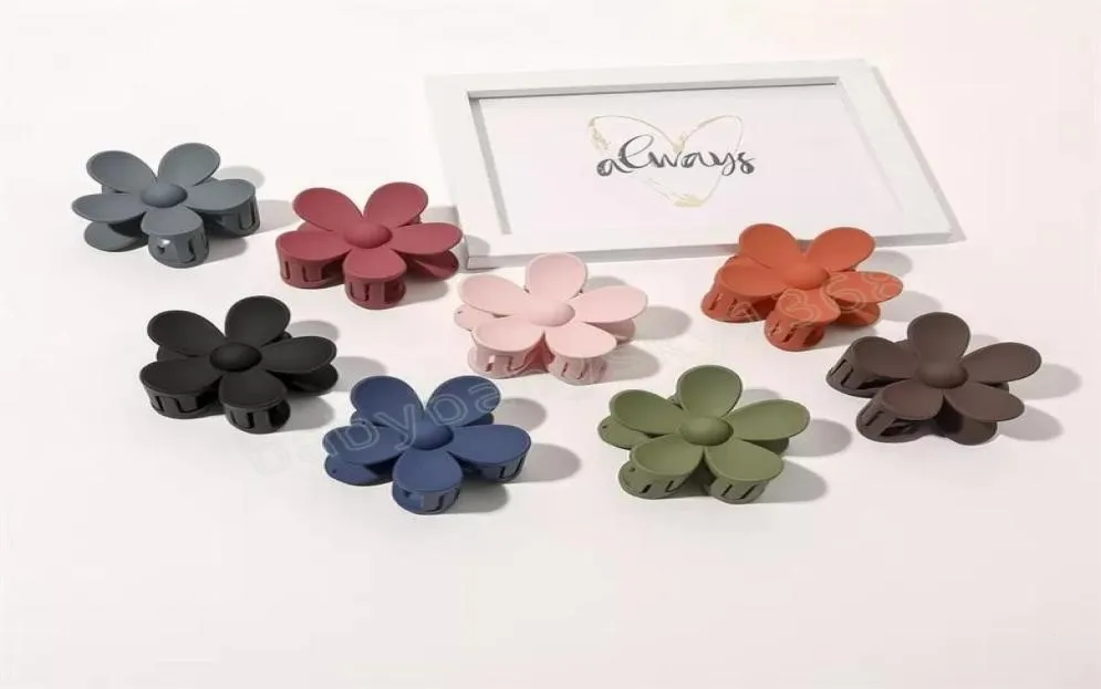 Blommaformade hårklämmor Klämma Lady Middle Size Plastic Hair Claws Female Flowers Scrunchies Ponytail Pure Color Hairpins Längd 73812954