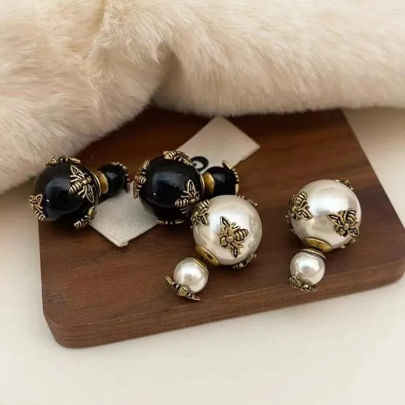 Серьги-гвоздики с милой маленькой пчелкой, винтажные серьги с золотым жемчугом, дизайнерские ювелирные изделия, модная женская одежда с обеих сторон