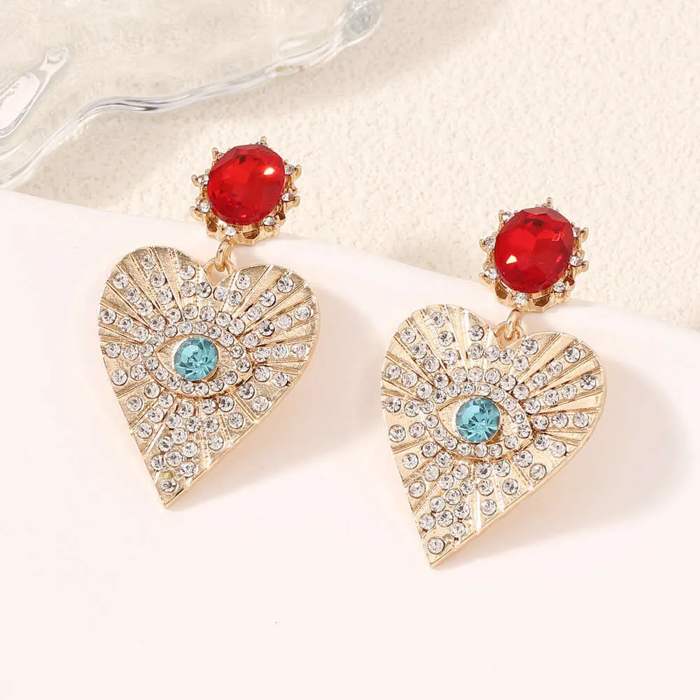 Jewelry Love Eyes with Diamonds Versatile Light Style Leisure and Earrings for Women