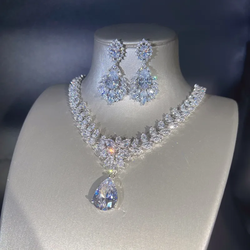 2024 Ins Top Sell Wedding Jewelry Set Luxury Jewelry 18k White Gold Fill Water Drop 5A Cubic Zircon CZ Diamond Dangle Earring Flower Necklace Gift