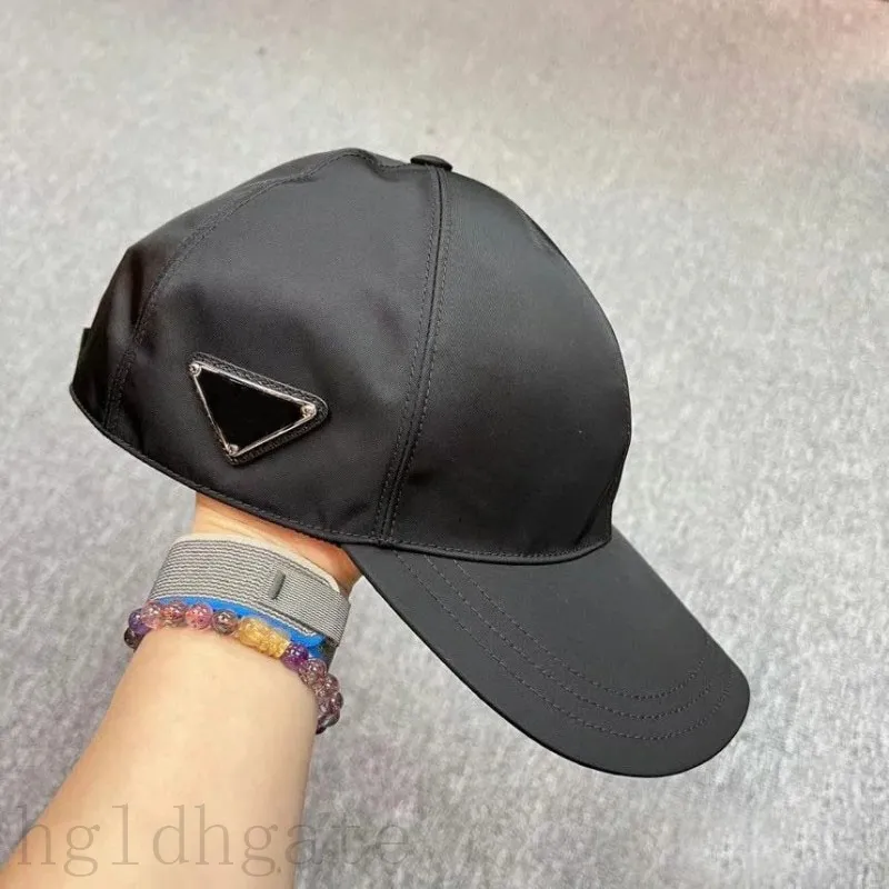 Mens canvas baseball hats designer fitted cap fashion metal triangle multicolor cappello women simple shopping adjustable size re nylon luxury hat for men PJ033 G4