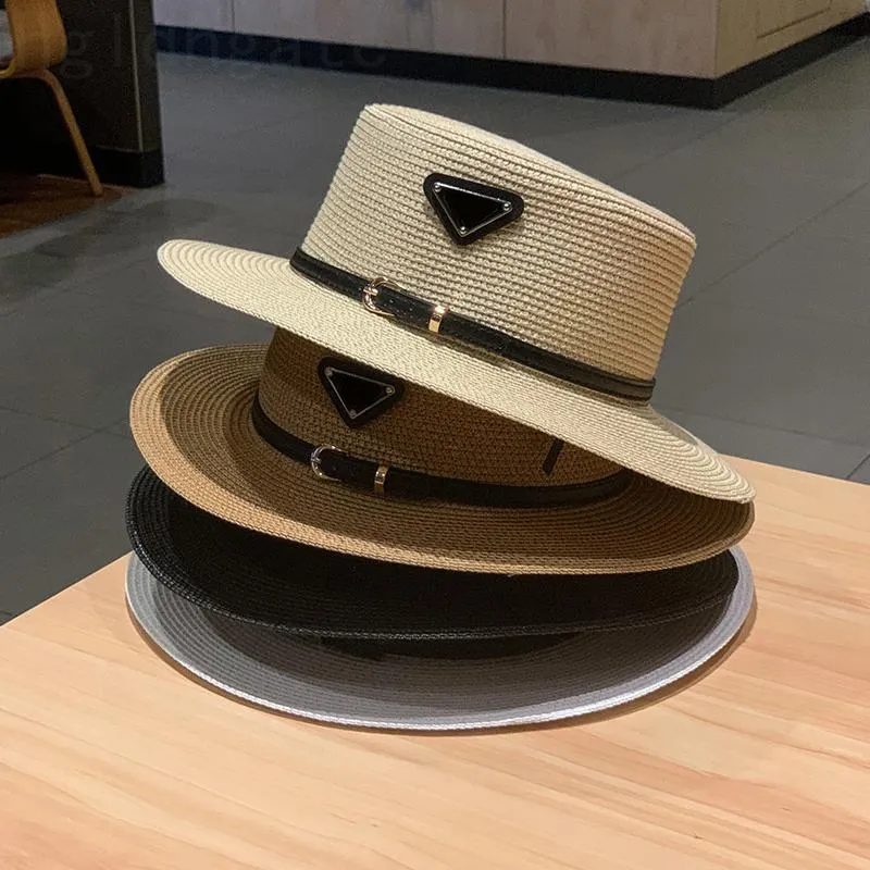 Chapeau de paille de lettre de chapeau de concepteur des hommes classiques pour les femmes à la mode habillé couleur unie borse homme seau de plage chapeau de pêcheur polyvalent pratique PJ066 H4