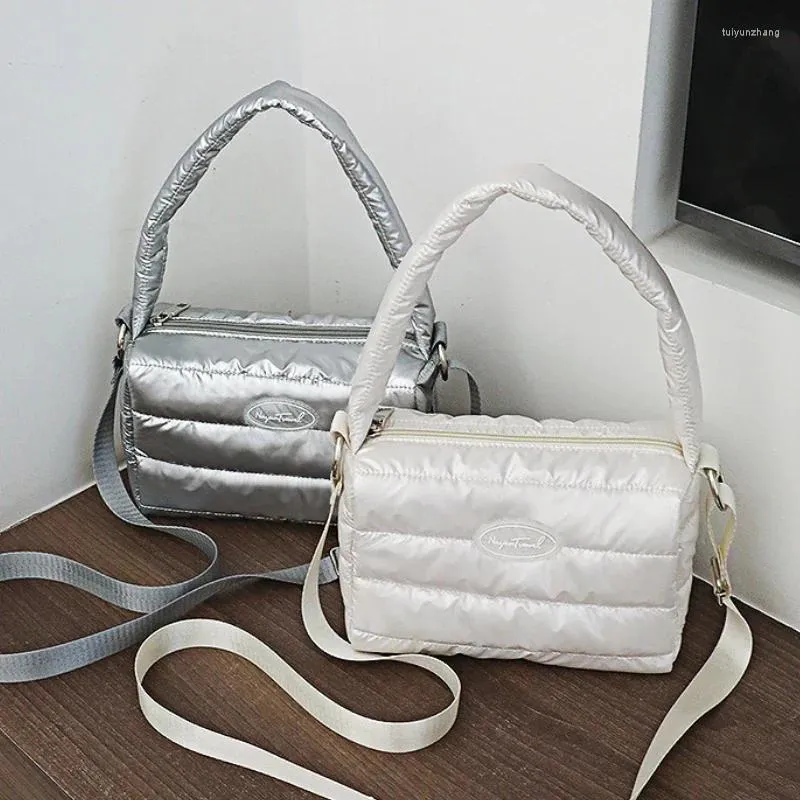 Akşam çantaları serin düz renkli kadın omuz çantası moda kapitelenmişfemale kare crossbody casual yastıklı bayanlar debriyaj çanta çantası