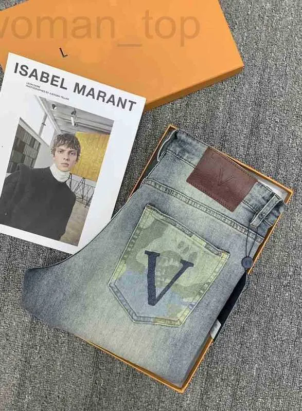 Mäns jeans designer lyx VVV -kläder 2024 Vår/sommar högkvalitativ jeans mjuk tygbänk 1: 1 anpassad läder utsökta hårdvarutillbehör Sugz