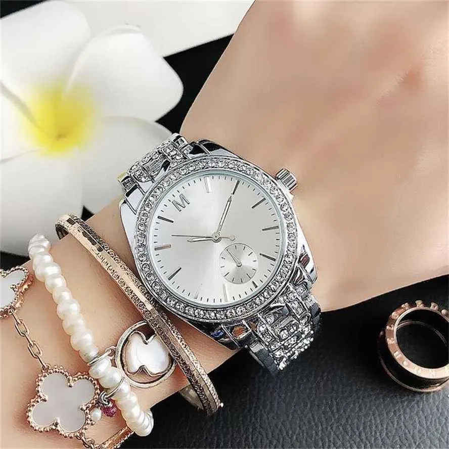 68% rabatt på Watch M Women Girl Crystal Style Metal Steel Band Quartz M107