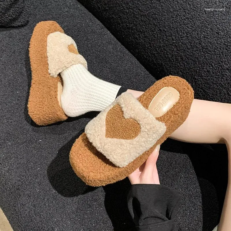 Pantoufles coréennes hiver amour coeur peep toe femmes automne maison luxe en peluche chaussures d'extérieur surélevées confortables