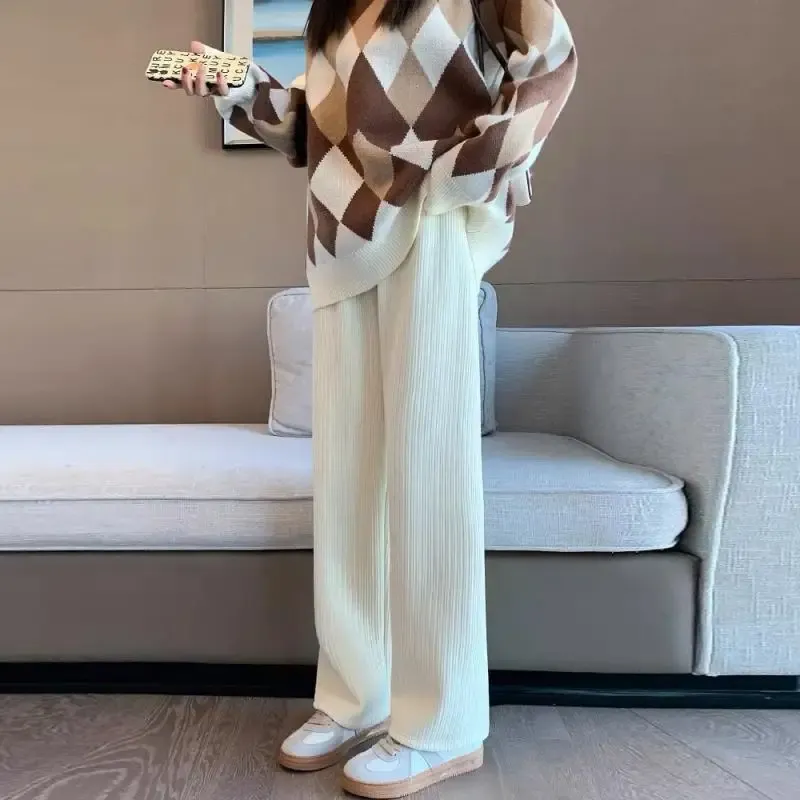 Capris Milk Chenille WideLeg Pants Women's Spring and Autumn HighWaisted Straight Drape Mopping and Velvet White Corduroy Pants 2022