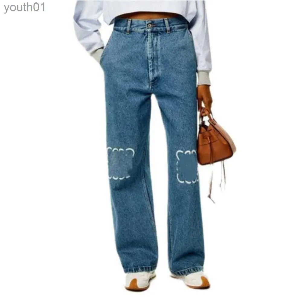 Kvinnors jeans designer jeans hög midja ihåligt broderi loewe långa byxor byxa dekoration blixtlås avslappnad blå rak denim byxor odefinierade 240304