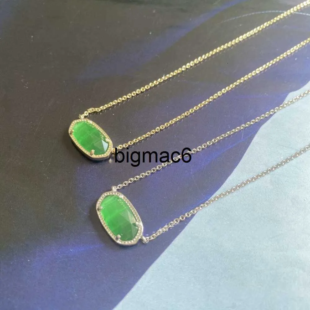 2024Pendentifs Colliers Kendrascotts Designer Bijoux Kendras Scotts Collier Ks Tempérament Diamant Étincelant Elisa Petit Collier Oeil De Chat Vert Bijoux Pour Femmes