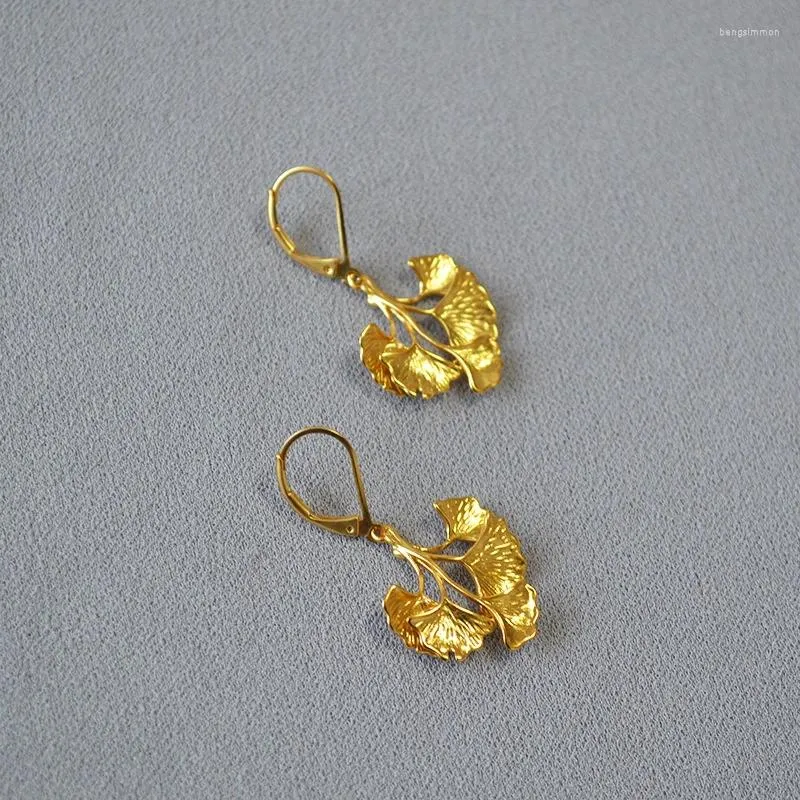 dangle earringsフランス文学とレイヤーによる芸術層：in singgo leaf brass old gold betate