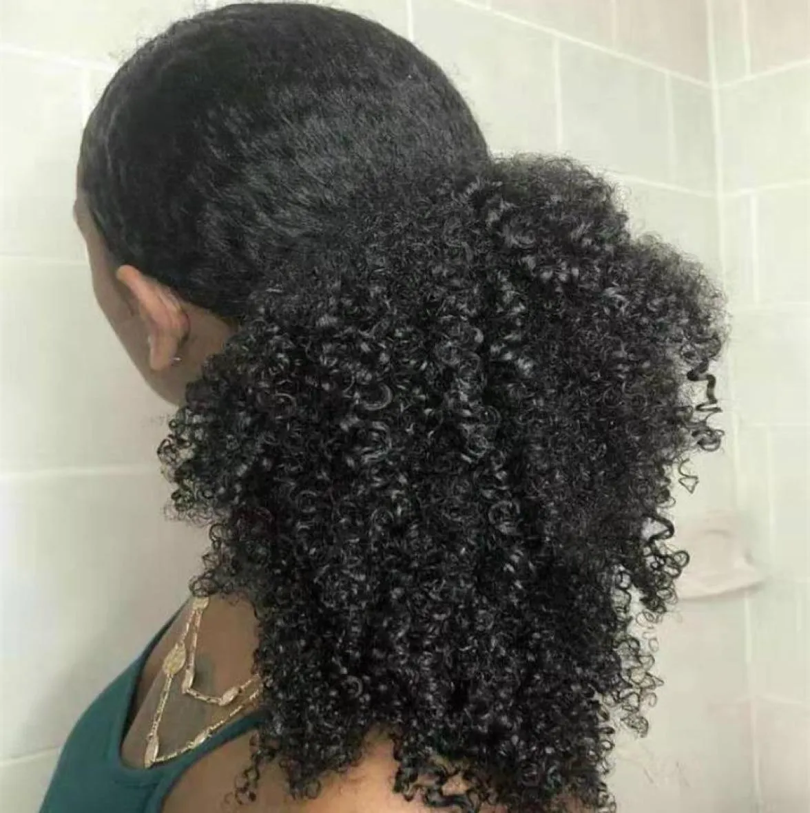 Coiffures de queue de cheval faciles Clip dans les cheveux humains Cordon de queue de cheval 1b Kinky Curly Cordon queue de cheval Afro bouffées Vierge Poney bouclé t1555835