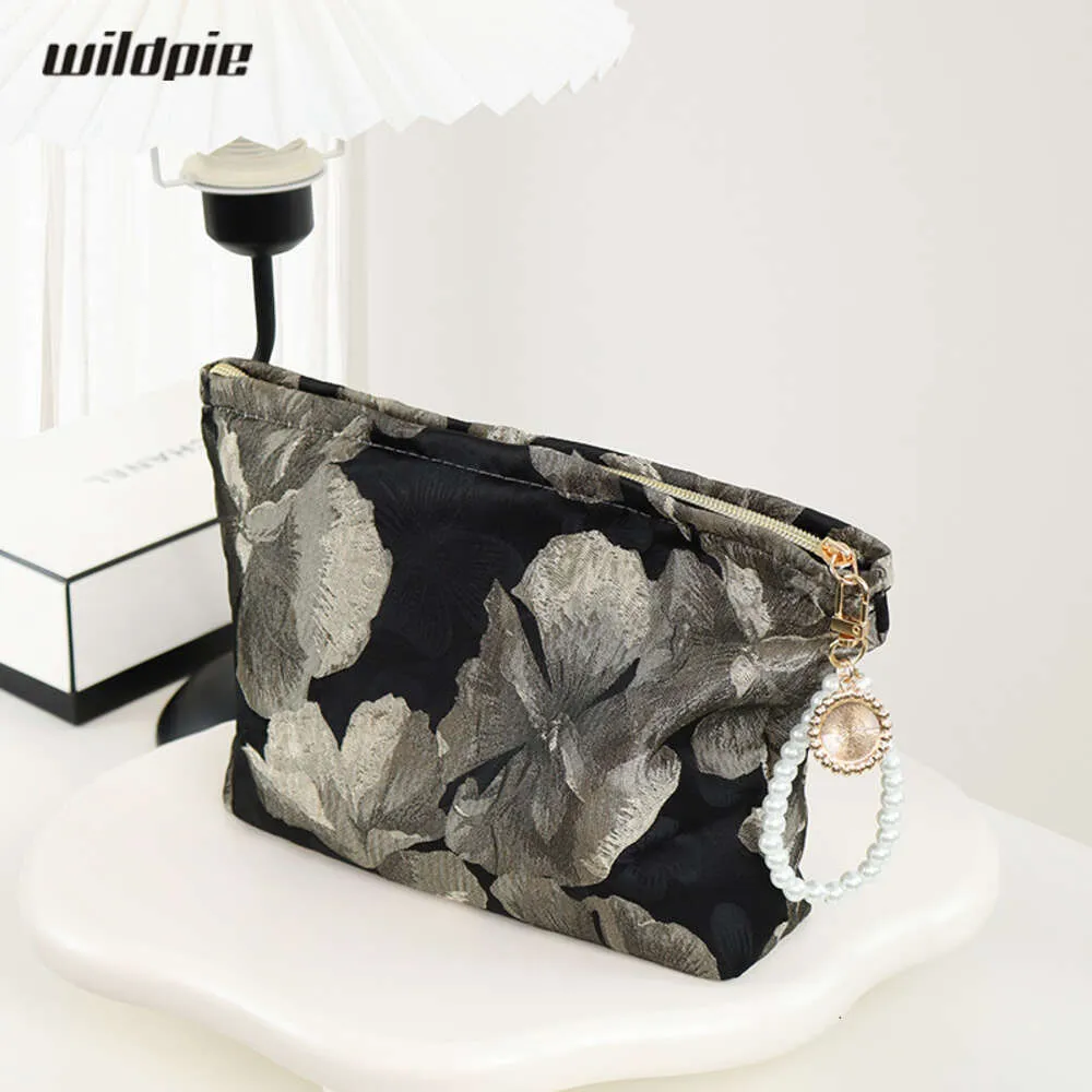 High End Handmade Exquisite Niche Makeup Handbag, Large Capacity Women's Bag, Instagram Popular Portable Bag 892899