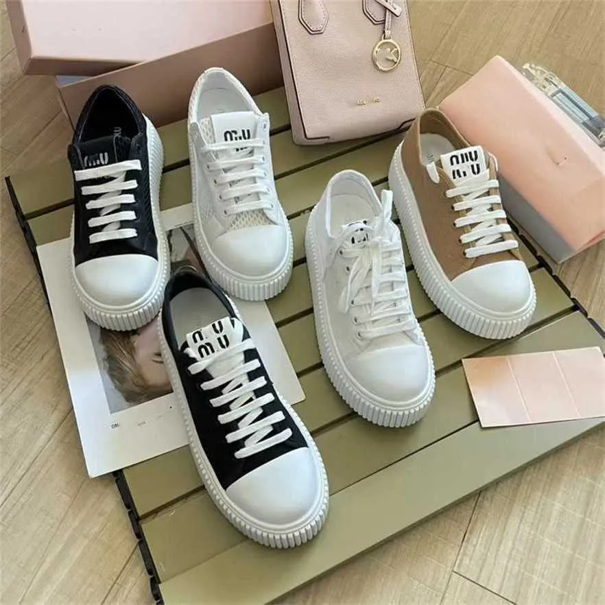 Sportskor 2024 Spring New M Family Shoes/Canvas Tjock Sole High Rise White Matching Breatble Casu