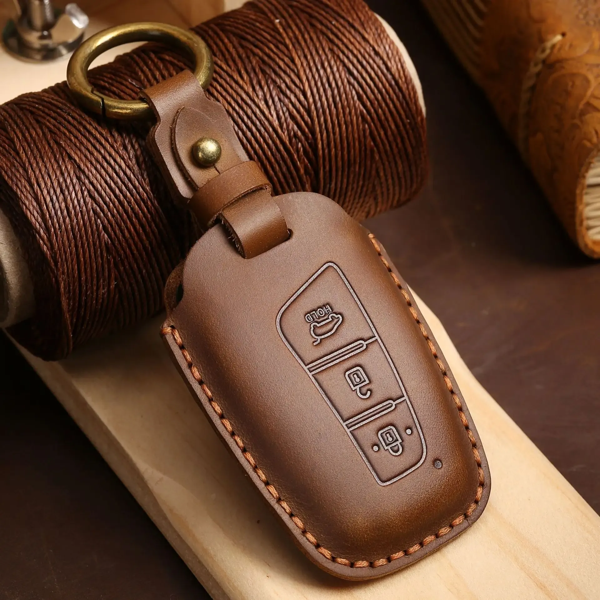 Car Key Case Cover Fob Leather Keyring Holder for Hyundai Santa Fe IX45 Equus Genesis Fiesta Lafesta Azera I30 Ix35