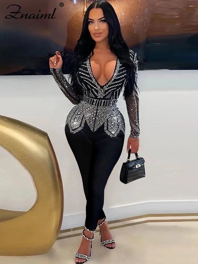 Znaiml Luxury Deep V-neck Mesh Long Sleeve Night Club Party Romper Birthday Outfits Women Sparkly Diamonds Rhinestone Jumpsuit 240304