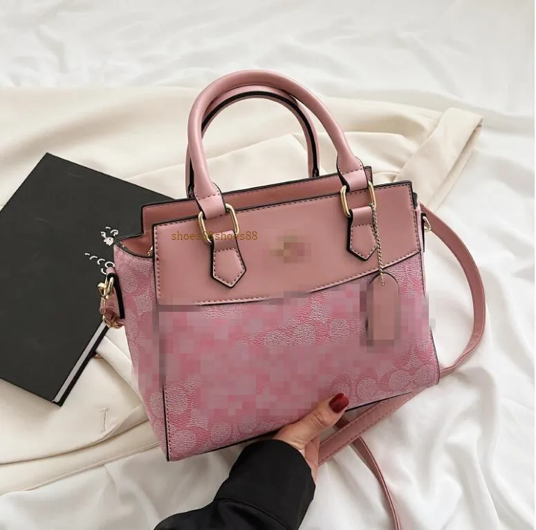 Designer Shoulder Bags Tabby Tote Crossbody Bags Handbag Baguette Square Fashion Satchel High Quality Designer 01