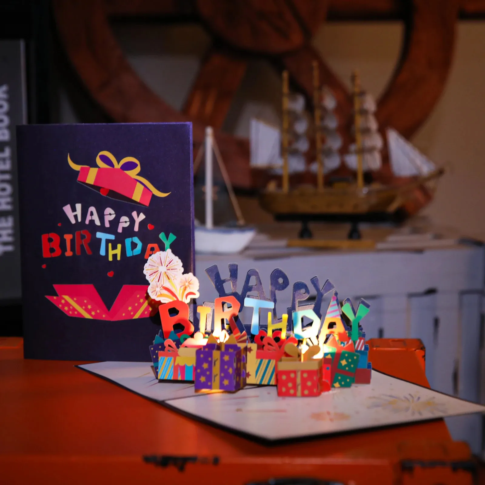 Carte Anniversaire Musicale GeeRic - Pop-up 3D Avec Lumières - Happy Birthday - Avec Enveloppe