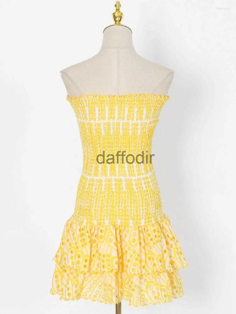 Grundläggande casual klänningar Casual Dresses Flordevida gul broderad Summer Dress Off Axla Ruffled Party Högkvalitativ Sexig kvinnlig dam 240304
