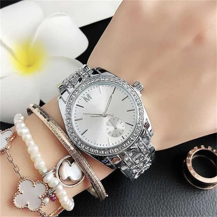 56% rabatt på Watch Watch Fashion M Women Girl Crystal Style Metal Steel Band Quartz M107