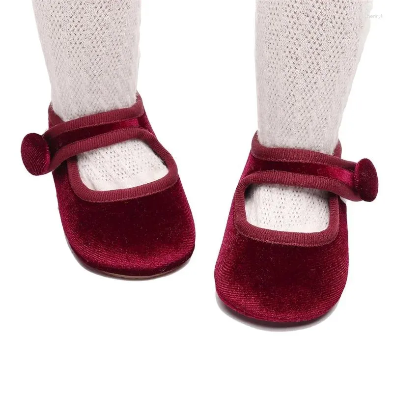 Eerste wandelaars 0-18M babymeisje Mary Jane schoenen effen kleur fluweel prinses flats casual wandelen geschikt voor geboren peuters