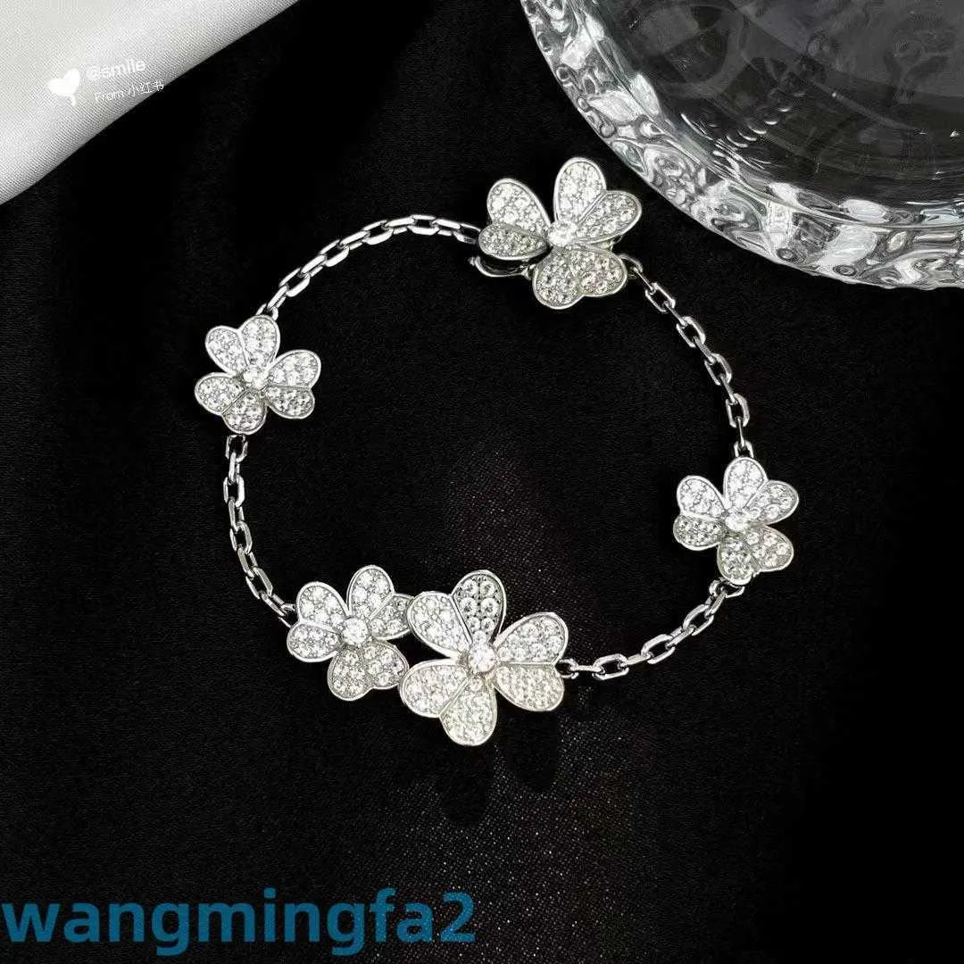 2024Jewelry Designer Vans Four-Leaf Clover Bracelet Four Leaf Gras