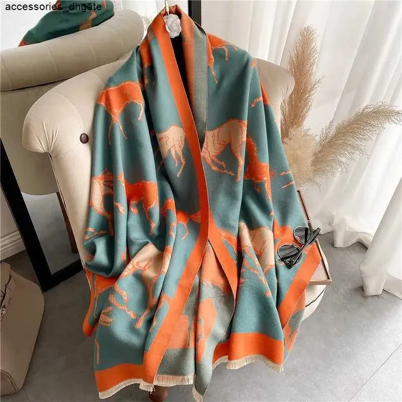 ウィンターホースアニマルスカーフカシミア女性デザイン印刷濃い温かい毛布ショールとラップブファンダラグジュアリーパシュミナストール