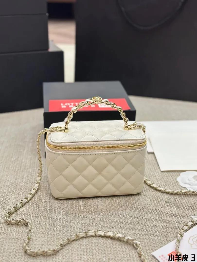 2024 NewCosmetic Bags for Women Designer Makeup Bags with Box Toiletry Bags Large Capacity Travel Storage Bags Shoulder Bags for Daily Use