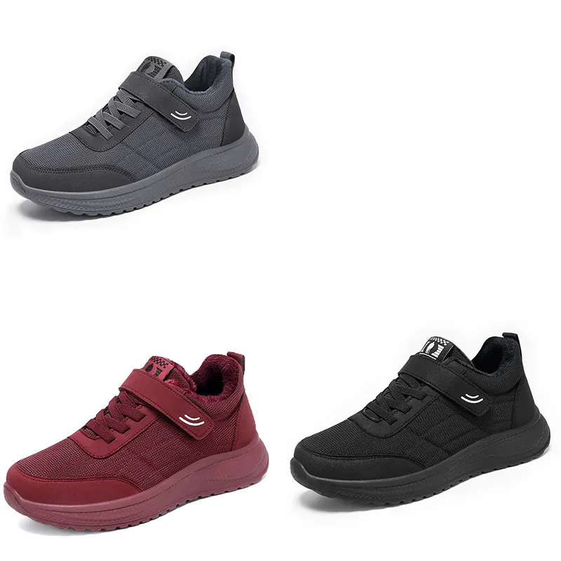 Printemps en aval données de vente chaude couleur unie chaussures d'athlétisme décontractées et polyvalentes Velcro pratique couple chaussures de marche 4455656232