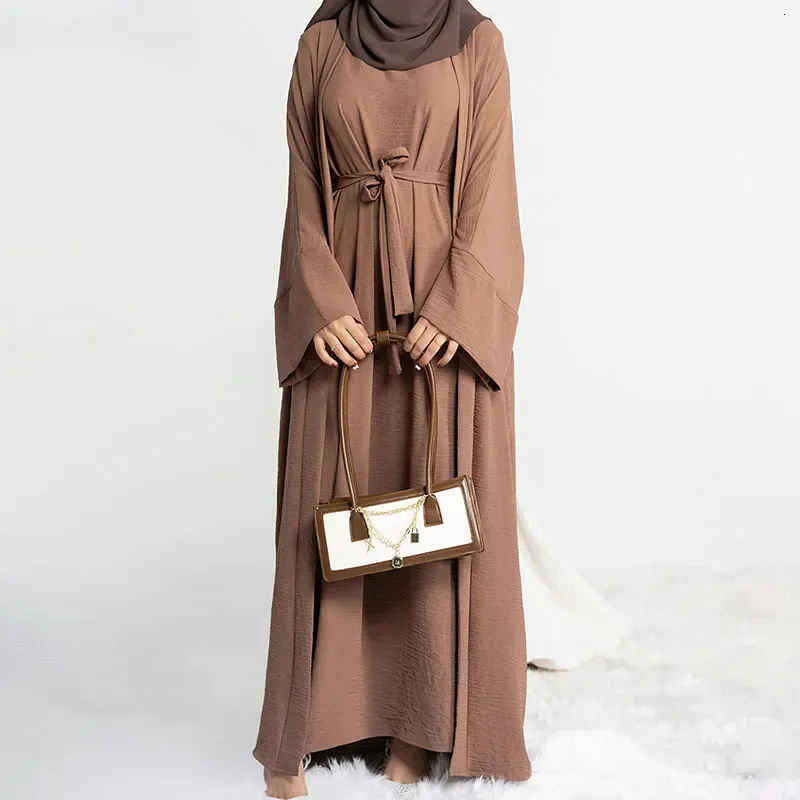 2 bit Abaya lång klänning för kvinnor Ramadan Jazz Crepe Islamiska kläder Hijab Robe Dubai Turkish Party Kaftan Outfit Muslim Set 240222