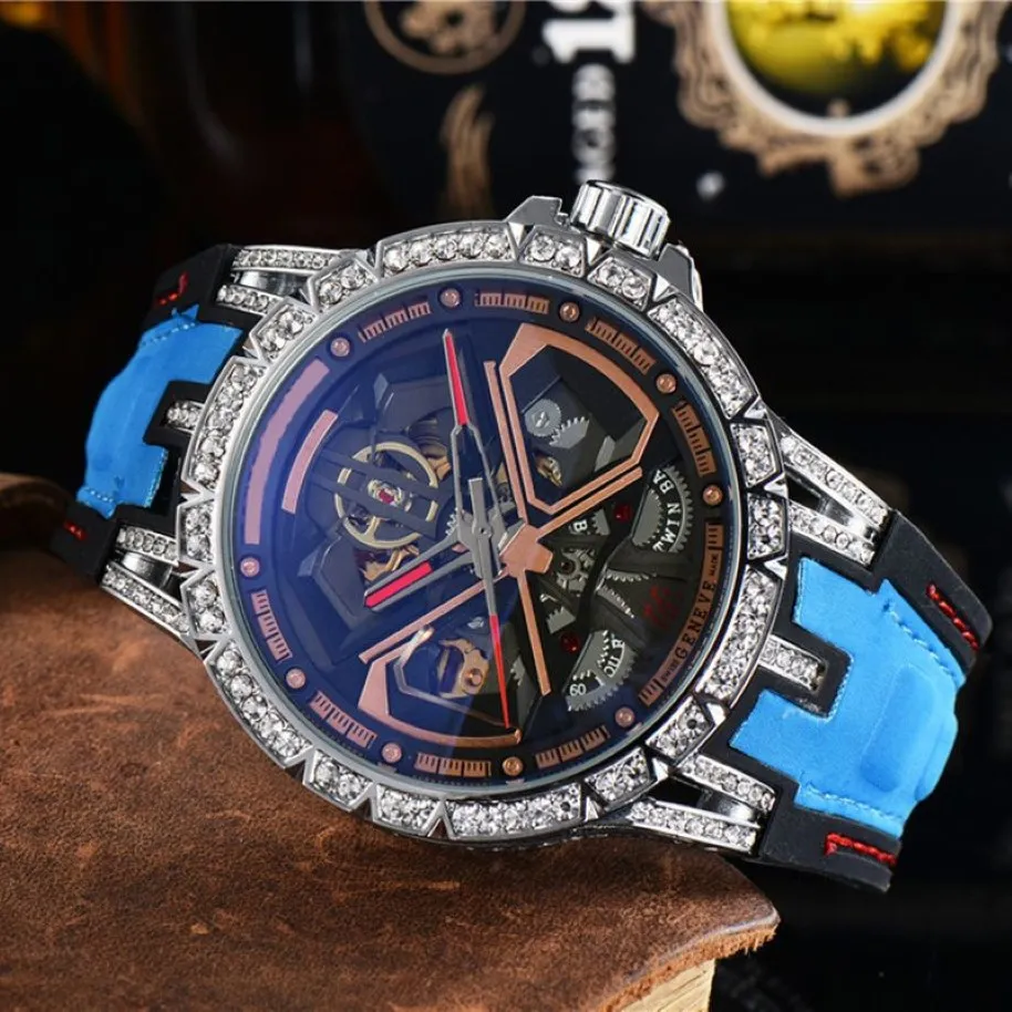 Męskie zegarki mechaniczne automatyczne ruchy Zatrzymaj Wyczyść Wysokiej jakości lodowany obudowa Diamentowa zegarek gumowy pasek wodoodporny 2558