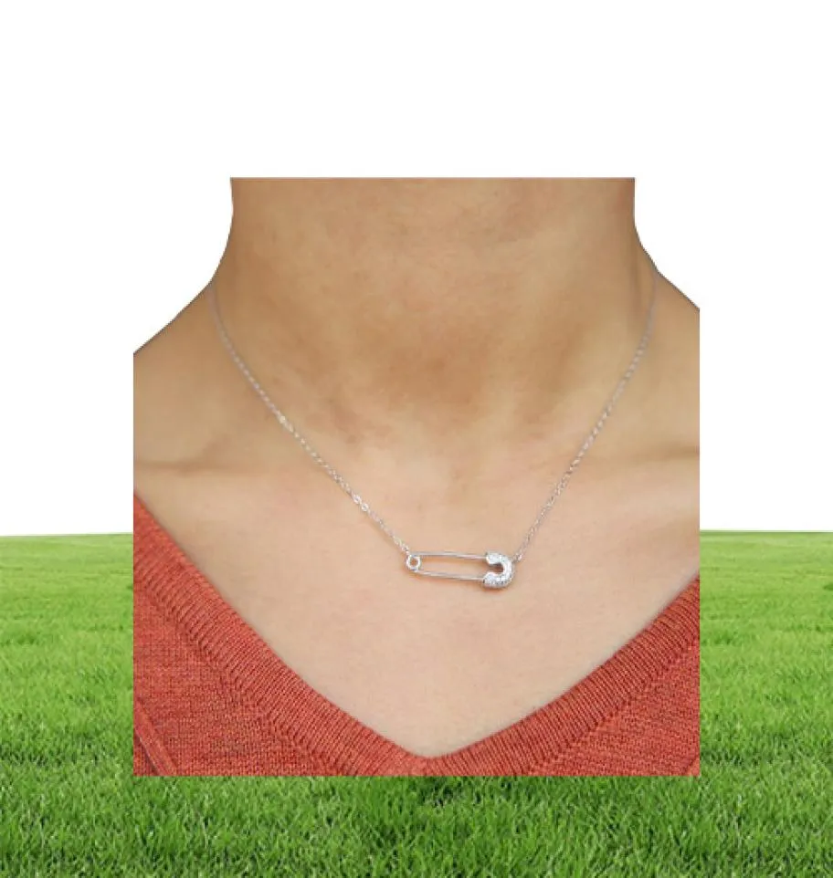 Europeiska kvinnliga smycken Simple Safety Pin Necklace Paled Cz Shiny Silver 925 Enkel senaste Design Silver Jewelry1789844
