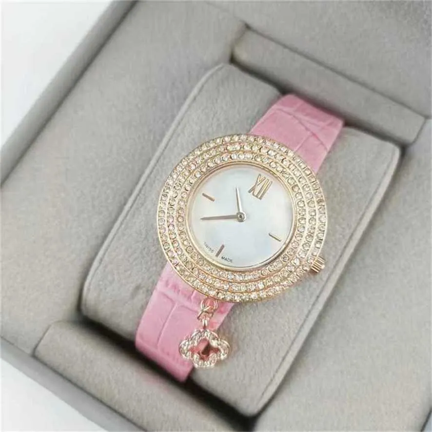 56% rabatt på Watch Watch Womens Cleef Three Stitches Quartz Top Luxury Arpels Leather Belt Diamond Lady Accessories Four-Leaf Clover Form Fashion Van