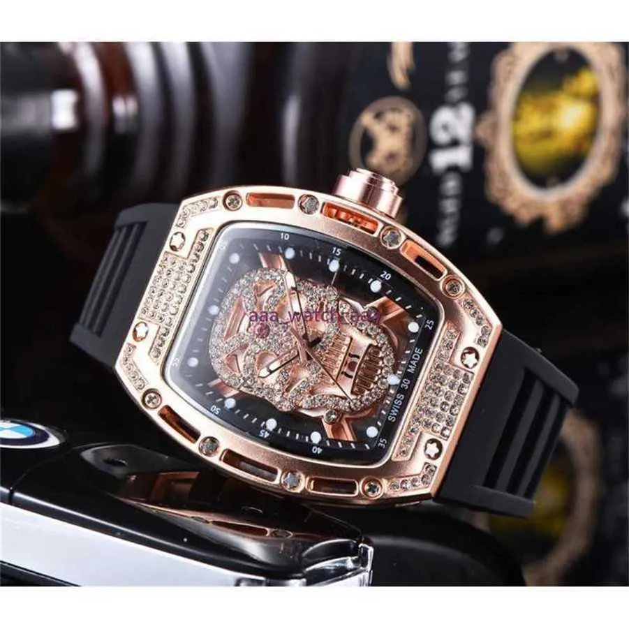 10% de réduction Watch Watch Top Luxury Quartz en acier en acier inoxydable 6 Pin secondes Rubberse Horloge masculine Relogie Masculino