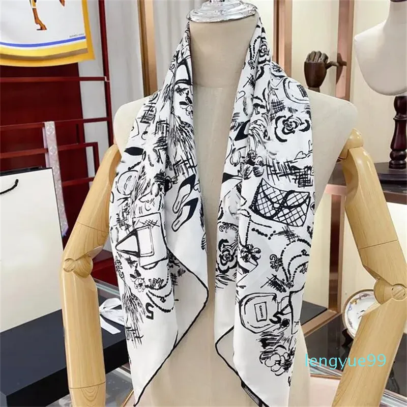 Designer Twill Real Silk Scarves Luxury Brand Letter Printing Flower Mönster Black White Square Scarf Women Summer Beach pannband Tillbehör