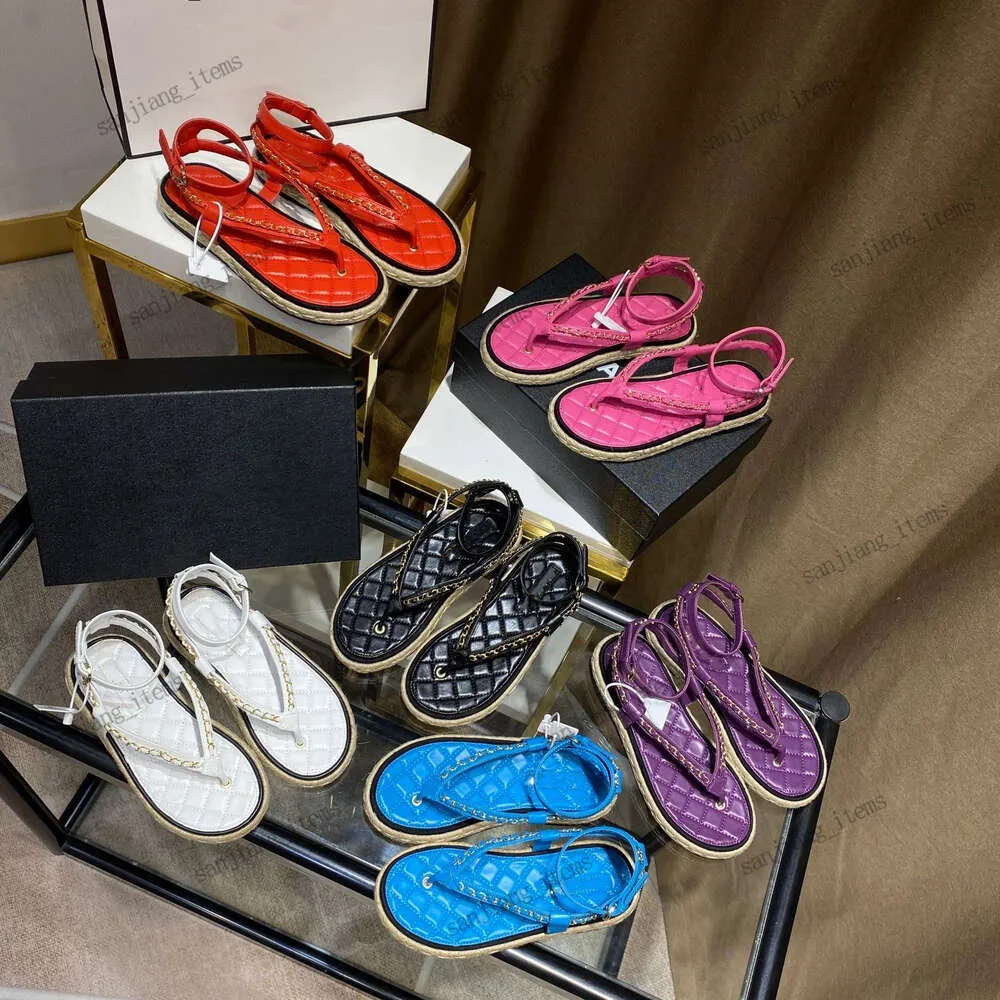 أبي صندل espadrilles للنساء سلسلة صندل ثونغ الذهب الذهب فليب يتخبط الجلود مبطنة كافيار الكافيار الفاخرة سيدة كريستال منصة الصيف شاطئ البغال البغال 2024