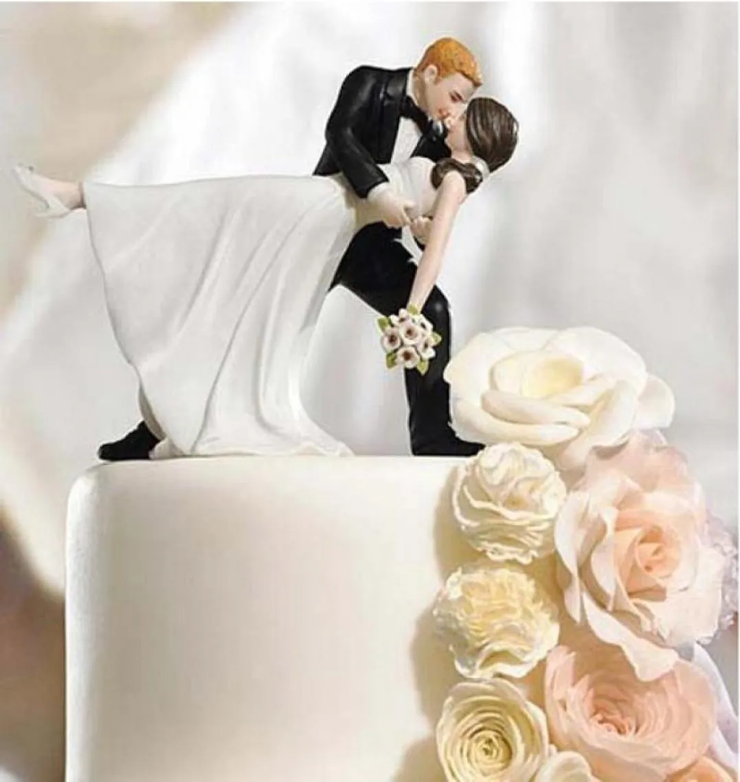 Lovely Wedding Cake Decoration White And Black Bride And Bridegroom Couple Figures Toppers Classic Kissing Hug Cheap 8830120