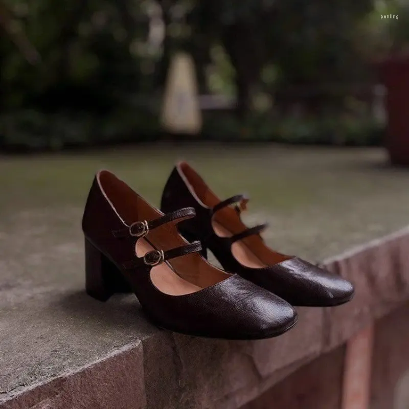 اللباس أحذية الربيع العلامة التجارية لوليتا ماري جينس نساء عالية الكعب 2024 Trend Sandals الأزياء مضخات سميكة PU الجلود السيدات Oxford