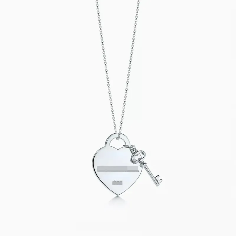 Collane di design da donna Collane a goccia con ciondolo a cuore singolo in argento sterling classico S925 con chiave Collana d'amore placcata in oro