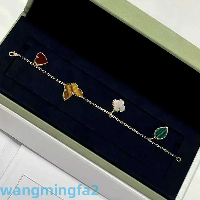 2024sieraden Designer Vans Klavertje Vier Armband Lucky Five Vrouwelijke Rose Goud Liefde Vlinder Chaos Bloem Jade Merg Fritillaria Armband