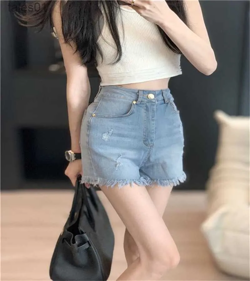 Women's Jeans Jeans Shorts Embroidered Letter Tassel Denim skirt New Loose Hot Pants With Waist And Bull-puncher skirt 240304