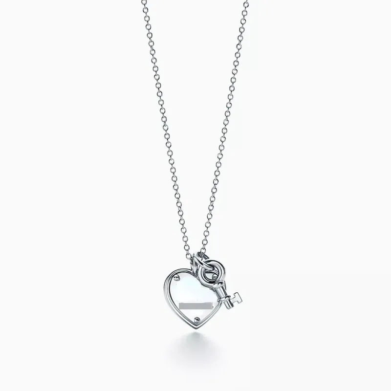 Women Designer Necklaces Classic S925 Sterling Silver Single Heart Pendant Drop Glue with Key Gold Plated Love Necklace