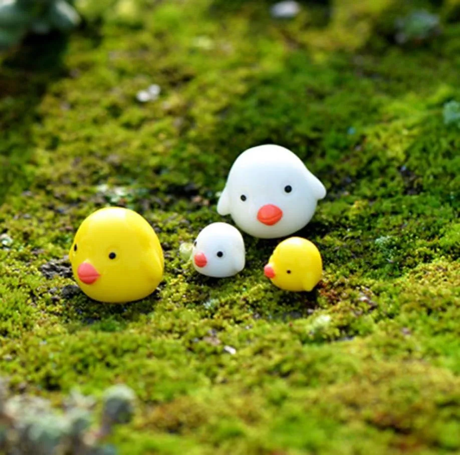 20st Mini Chick Bonsai Figurer Fairy Garden Miniatures For Terrariums Ornament Dollhouse harts Hantverk Ekologisk flaskdekor4436778