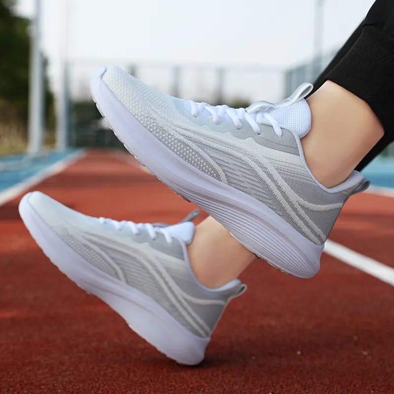 Nya ankomst löpskor för män sneakers mode svart vit blå lila grå herrtränare gai-54 sportstorlek 36-45 trendings trendings