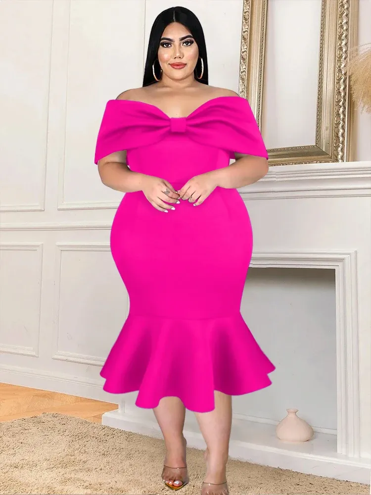 Abiti Abito fucsia con spalle scoperte Plus Size 4xl Donna Elegante coda Abiti da sera per feste Abiti estivi con volant al ginocchio Abiti da evento