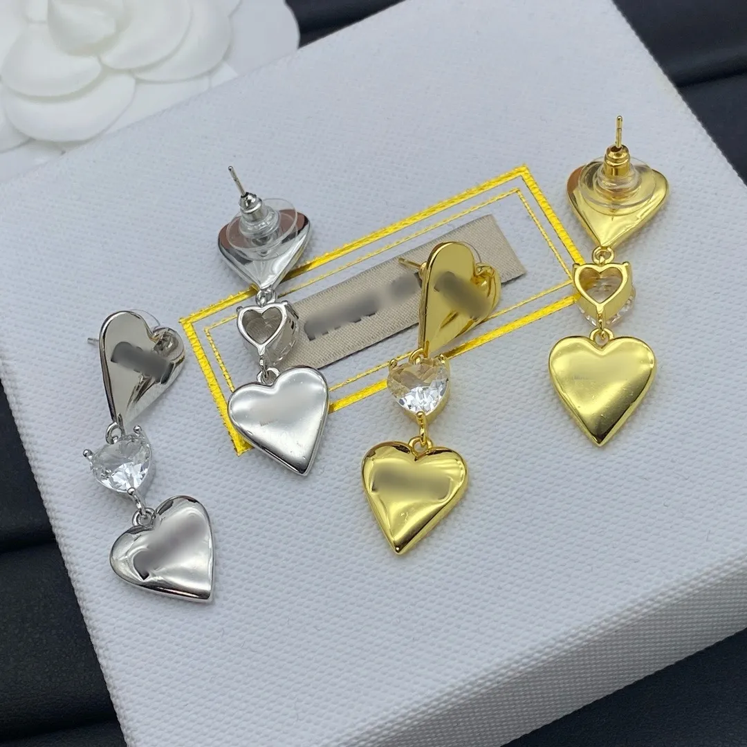 Lettres de haute qualité, tempérament doux, boucles d'oreilles cloutées en diamant, boucles d'oreilles en perles, offre spéciale