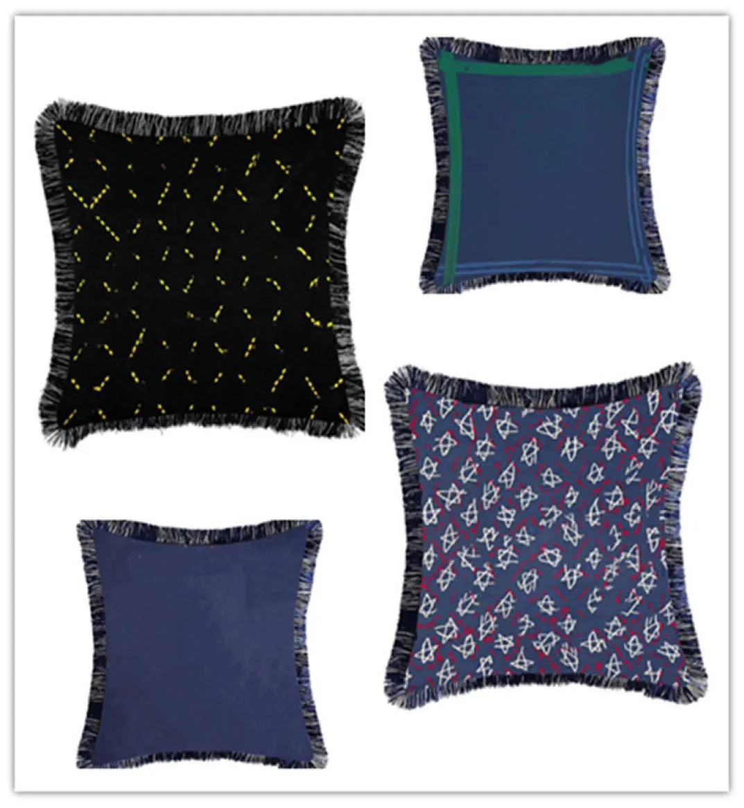 Świąteczny projekt mody List Pillow Case Velvet New Year Prezenta