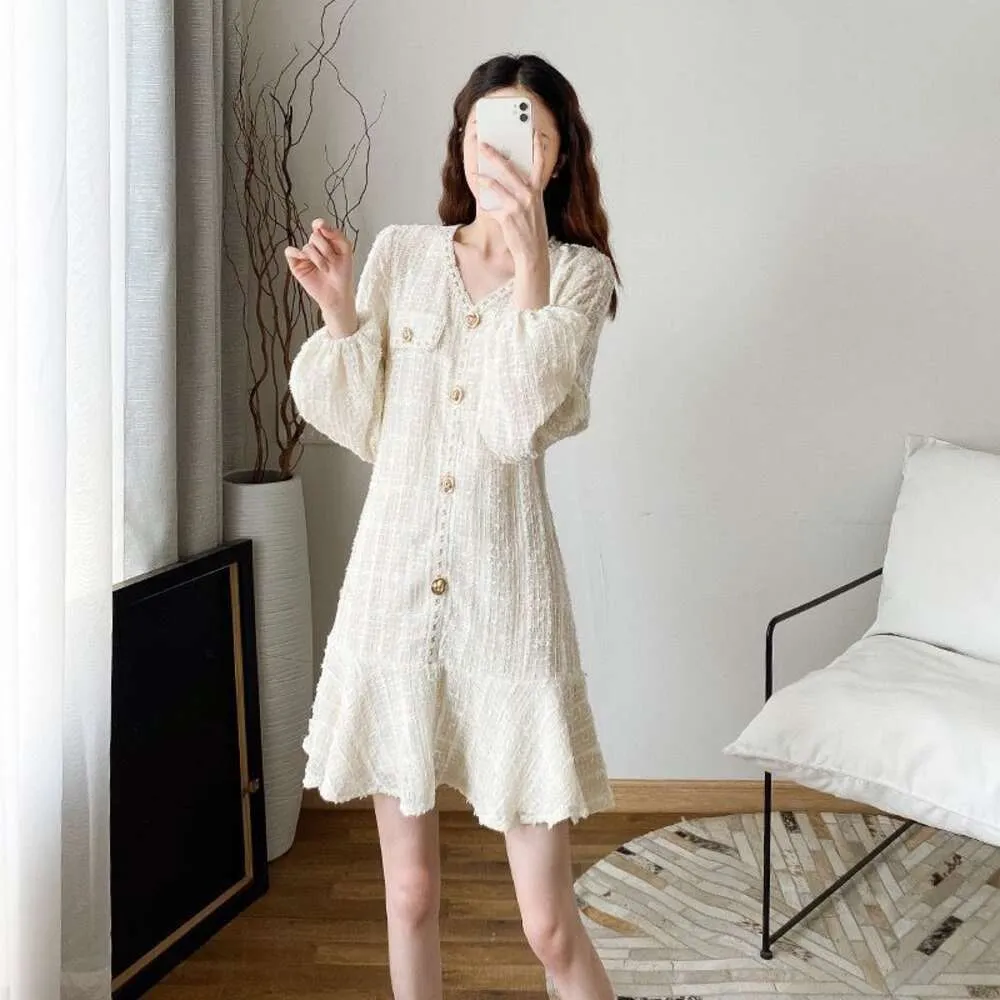 Xiao Xiangfeng Dress Spring 2023 New Women's French Light Luxury Celebrity Style Long Sleeved White Dress